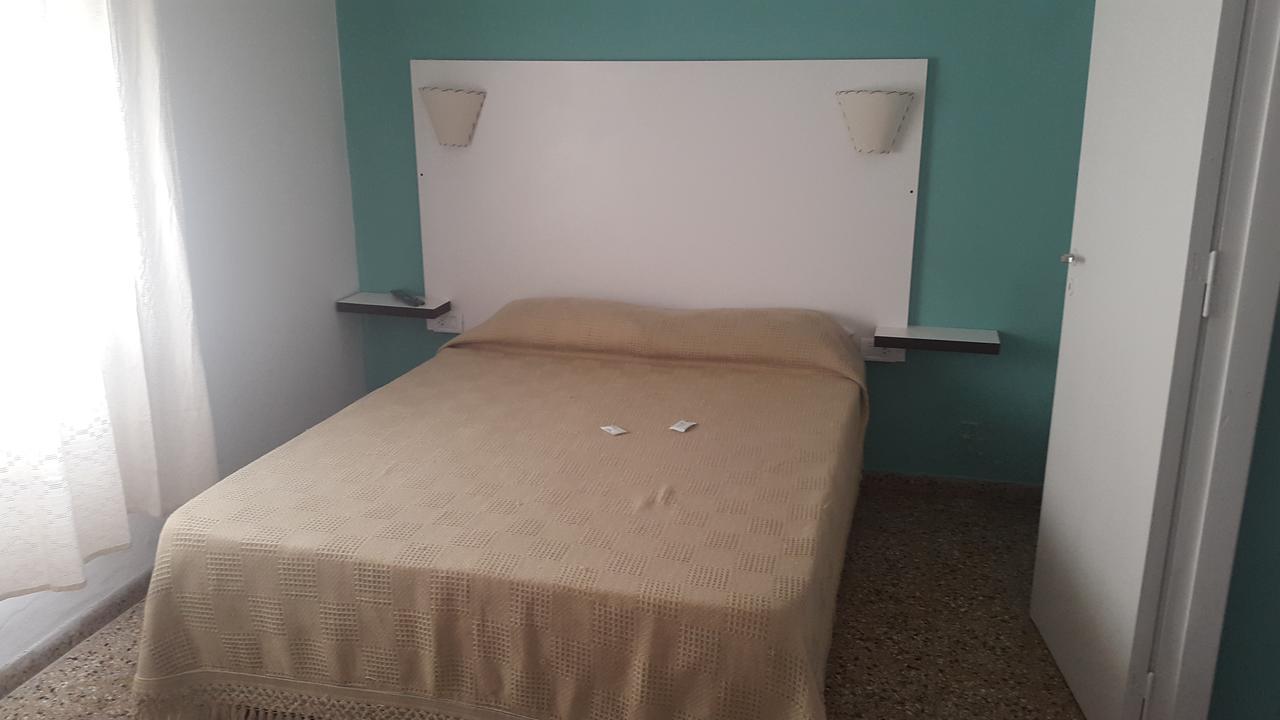 Continente Park Hotell San Clemente del Tuyú Exteriör bild